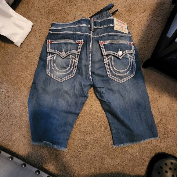 Authentic True Religion Cut Off Shorts - Picture 7 of 8